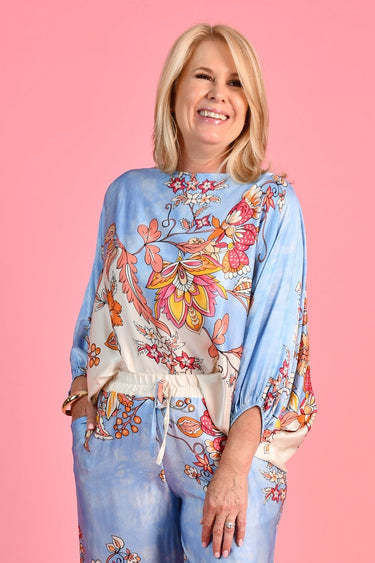 VLST620 (6669) - LISA SILK TOP - LIGHT BLUE FLORAL